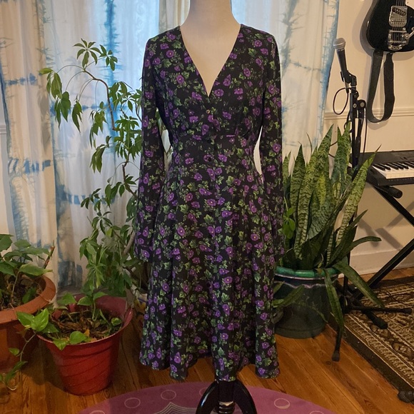Nasty Gal Dresses & Skirts - Beautiful Cottagecore Floral dress